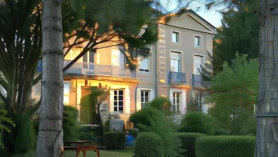 Domaine du Vern Hôtels à : Saint-Jean-d'Alcapiès