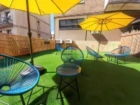UniHo Hostel Hotels near Borgo Calvenzano