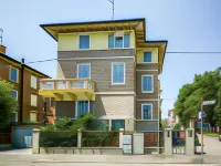 La Bella Modena Hotels near Modena Station