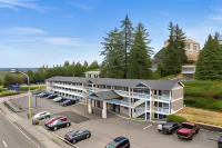 Basecamp Puyallup a Travelodge by Wyndham - parking