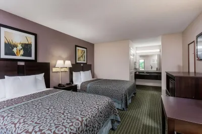 Days Inn by Wyndham Lugoff Hotels near Kendall Lake Park