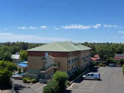 이비스 버짓 - 두보 Macquarie Regional Library 주변 호텔