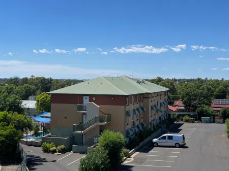 Dubbo Budget Stay Отели рядом со станцией Dubbo Station