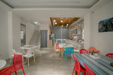 Sunflower Homestay Отели рядом с достопримечательностью «Национальный пейзаж Чуйху»