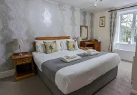 East Ayton Lodge Hotel, Scarborough Hotels in West Ayton