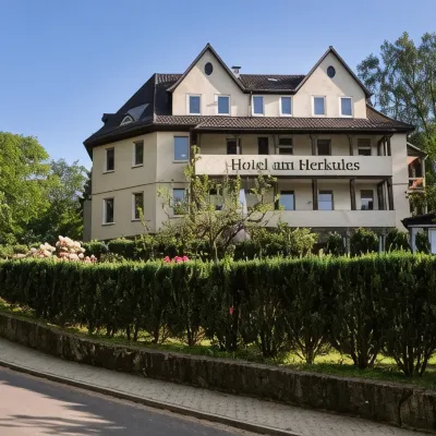 Hotel am Herkules Hotels near Brasselsberg