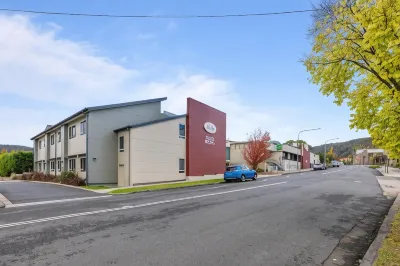 Lithgow Workies Club Motel Hotels near Lithgow Small Arms Factory Museum