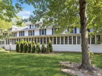 Newly Renovated, 7700 Sq. Ft,  8Br, 7BTH, Heated Pool, Hot Tub, Arcade Game Barn Hotels in Chikaming Township