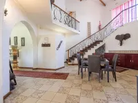 Bizafrika Guest Lodge & Conference Center Hotels in Kloof