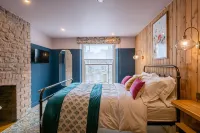 The Sheep and Penguin Hotels in Wells