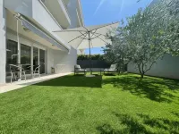 Adriatic Queen Rooms & Apartments Hotels near Park