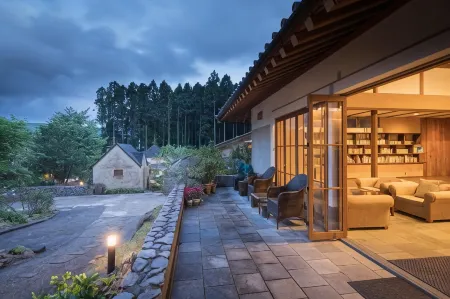 Ikkoten Отели рядом с достопримечательностью «Yufuin Onsen»