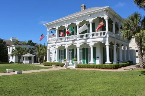 The George Manor
