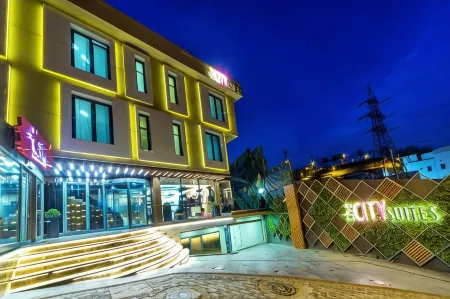 The City Suites