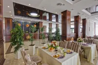 Karagat Hotel Hotel di Karakol