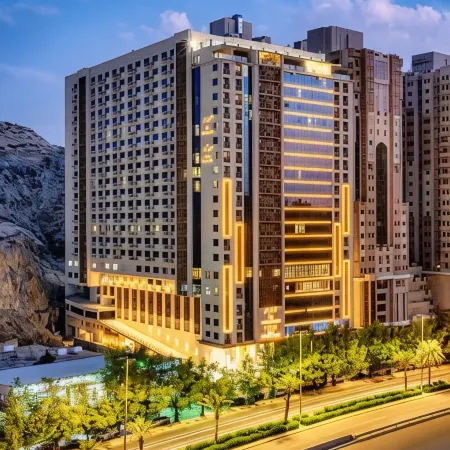 Time Ruba Hotel & Suites Отели рядом с достопримечательностью «Мечеть E Taneem»