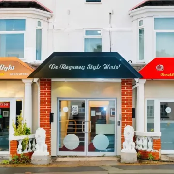 De Regency Style Hotel