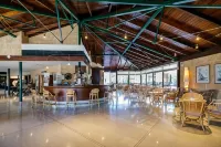 PortBlue Club Pollentia Resort & Spa - ที่มีบาร์