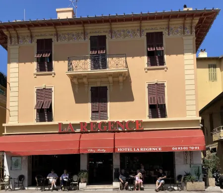 Hotel la Regence Отели рядом с достопримечательностью «Вилла Эфрусси-де-Ротшильд»