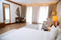 Wyndham Residences Aqkol - parking