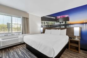 Clarion Pointe