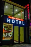 Elmhurst Hotel Hotels near Elmhurst