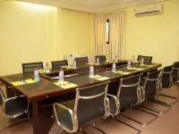 Hotel Marjorie `Y` Hotels in Tema