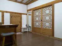 Yettle Hanok Stay - parkir