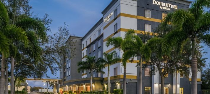 DoubleTree by Hilton Sarasota Bradenton Airport Hotels in Manatee County
