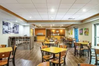 Sleep Inn & Suites Madison - Monona Hotels in Monona