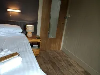 Cairn Hotel - Ramah Hewan Peliharaan