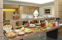 Castel Plaza Hotel - breakfast