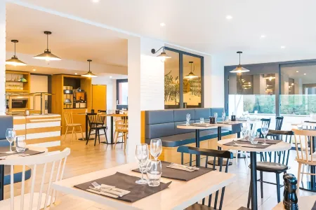 ibis Styles Rouen Val De Reuil