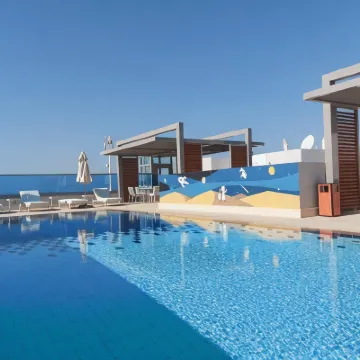 Beach Walk Hotel Jumeirah Отели рядом с достопримечательностью «Офис компании Nestlé в ОАЭ»