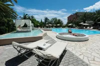 Art Hotel Debono - Pools