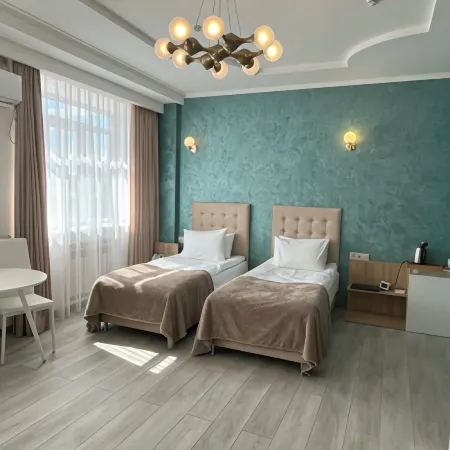 Golden (Голден)