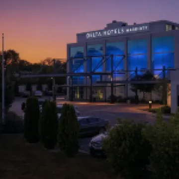 Delta Hotels by Marriott Milwaukee Northwest Hotels in Menomonee Falls