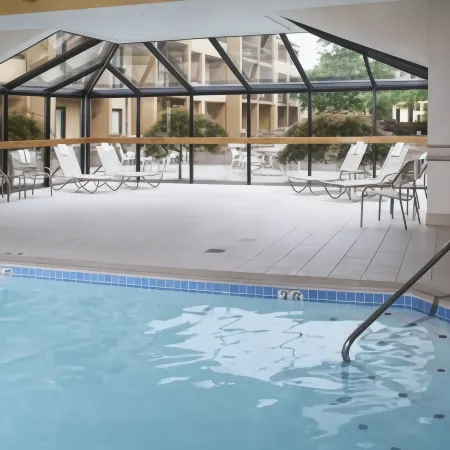 Courtyard Lexington North Отели рядом с достопримечательностью «Кладбище Лексингтон»