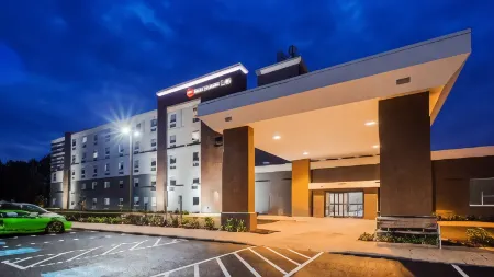 Best Western Plus Wilkes Barre-Scranton Airport Hotel