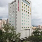 Hampton by Hilton Bucaramanga Hotel a 