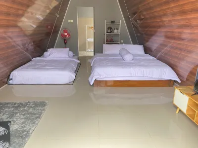 Cerry Mountain Guci Hotels in Penggarutan