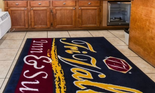 Tri-Valley Inn & Suites