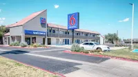 Motel 6 Amarillo, TX - Airport
