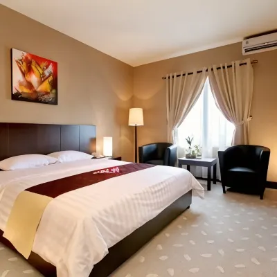 Orchardz Hotel Gajahmada Pontianak Hotels near Keraton Kadriah