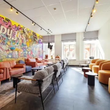 Друзья на Восстания Отели рядом со станцией Московский железнодорожный вокзал