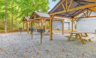 Bear Paw Cottage #3 King; Peaceful: Cozy: Pet Friendly; 2Adults/ 2Children