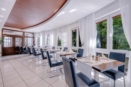 Hotel Antares Отели рядом с достопримечательностью «Славин»