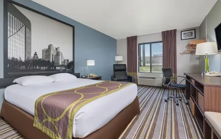 Super 8 by Wyndham Bakersfield South CA