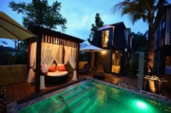 Bukit Pool Villas