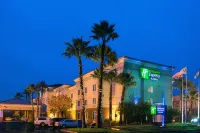 Holiday Inn Express & Suites VACAVILLE by IHG